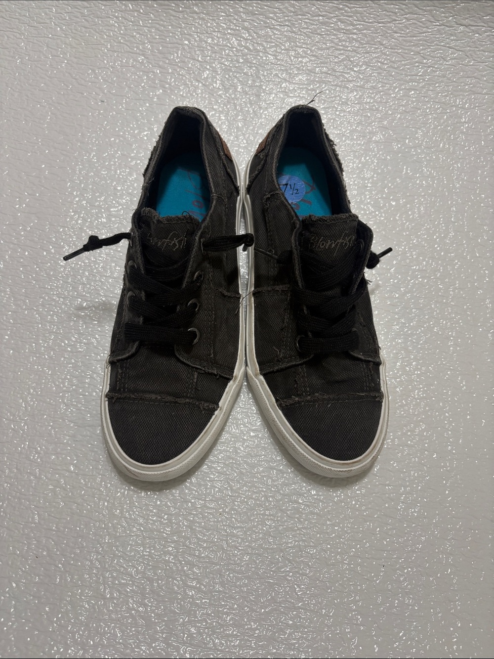 Women's Black Canvas Low-Top Sneakers with White Sole
